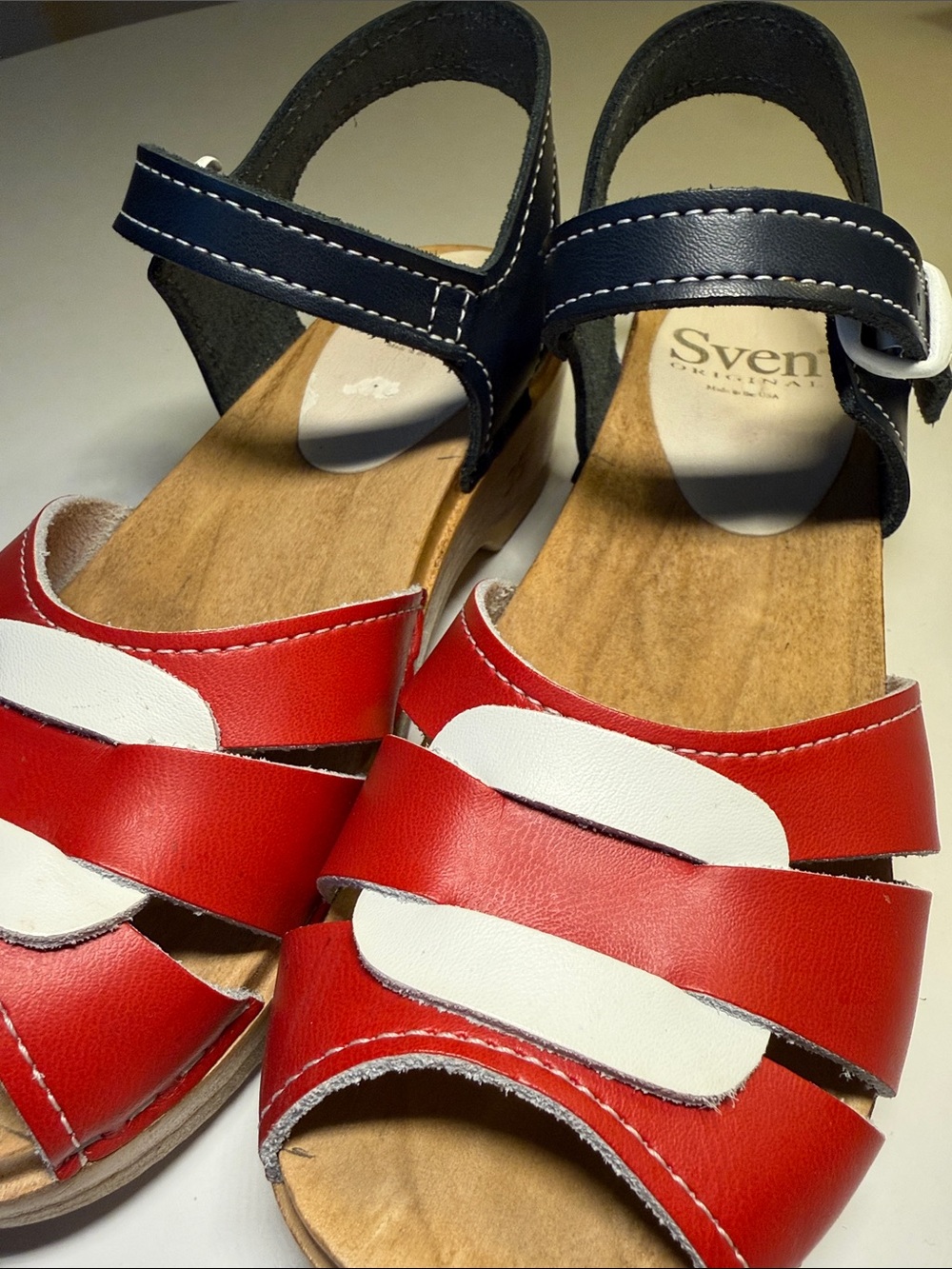 Sven USA Red White Blue Wood Clogs 35 Sandals Leather EUC Box
